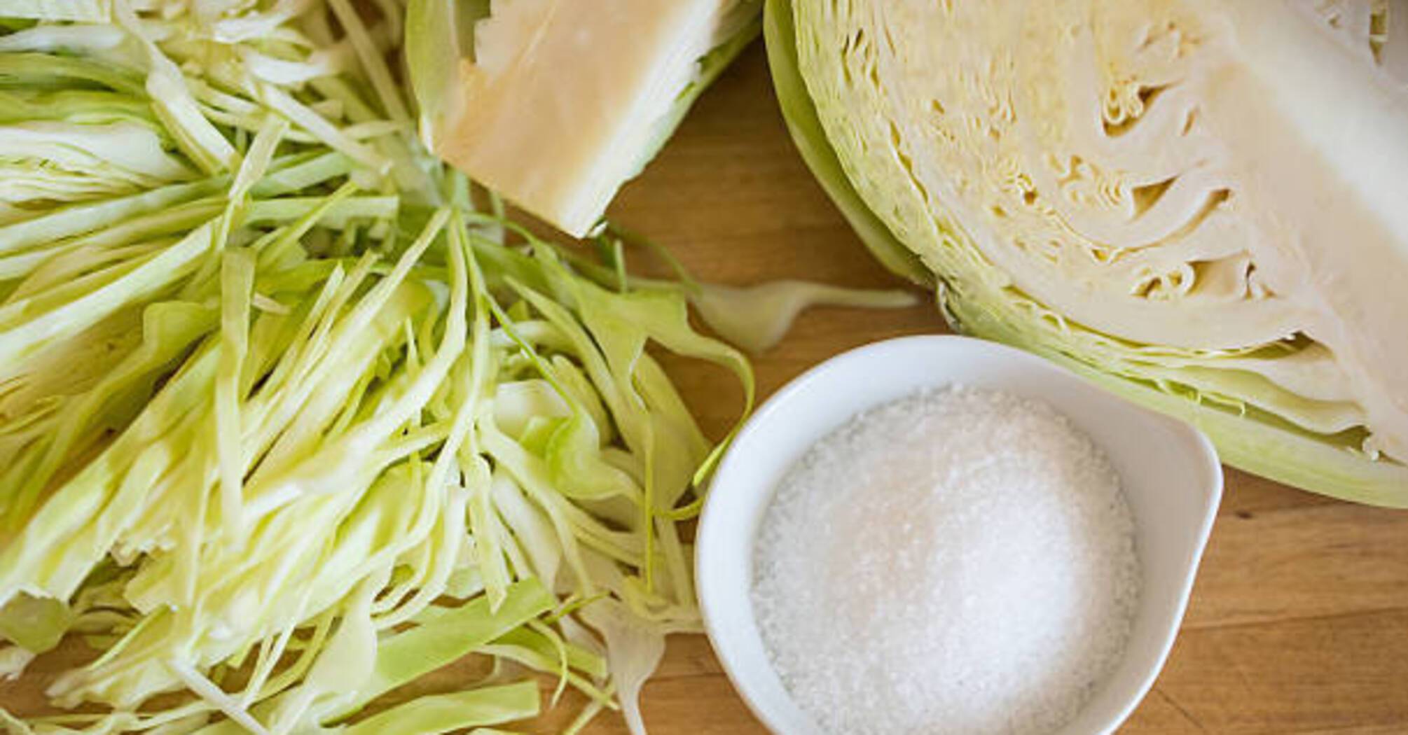 How to ferment cabbage without sugar and vinegar: it turns out very crispy