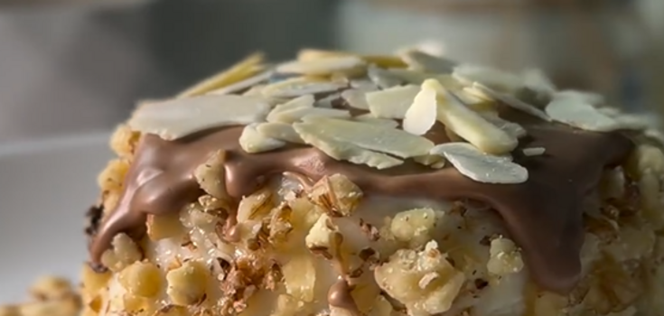 Without eggs and gelatin: simple no-bake dessert in a glass in minutes