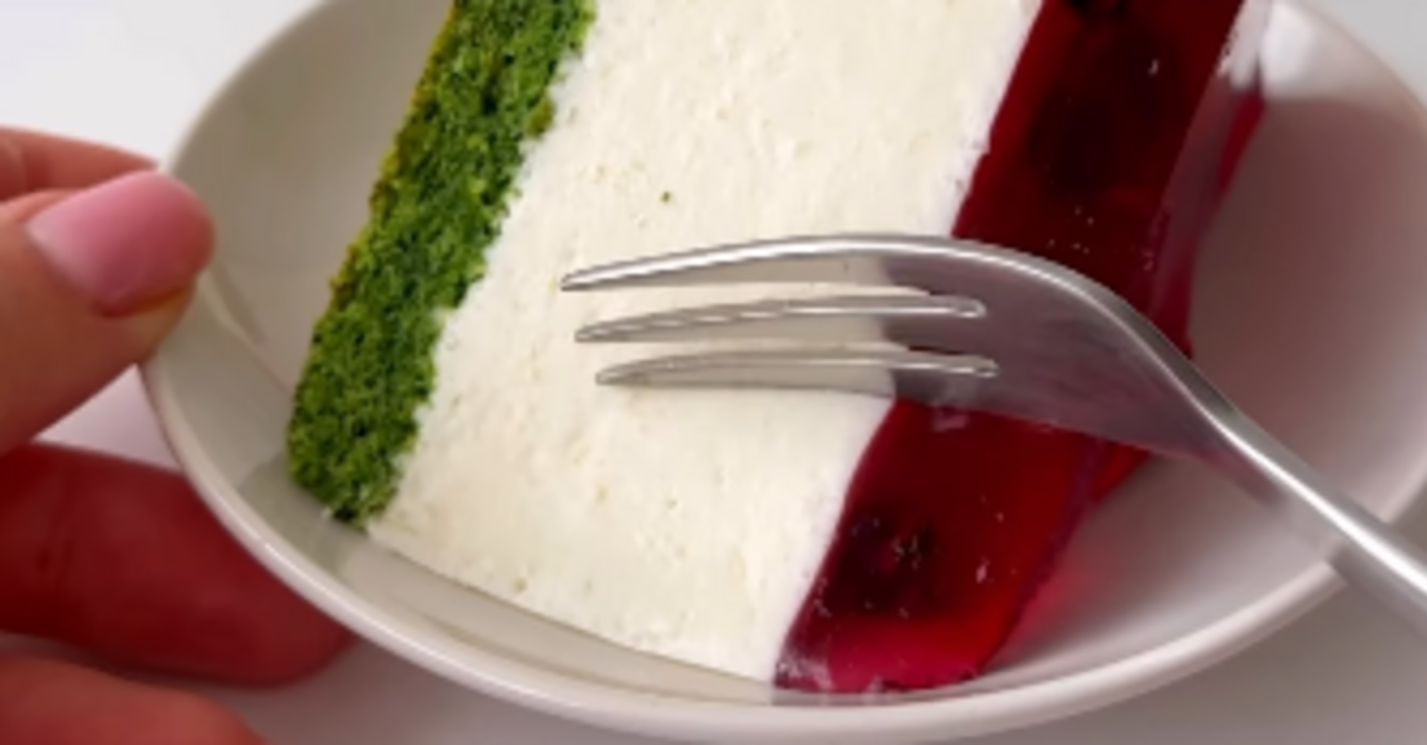 Light and refreshing Watermelon cake: how to recreate the original design