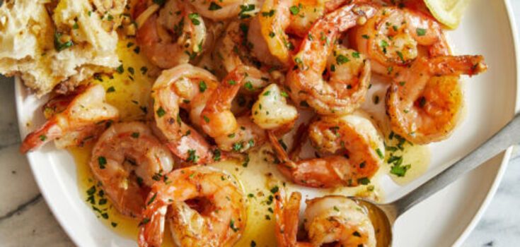 How to cook shrimp deliciously at home: much better than in a restaurant