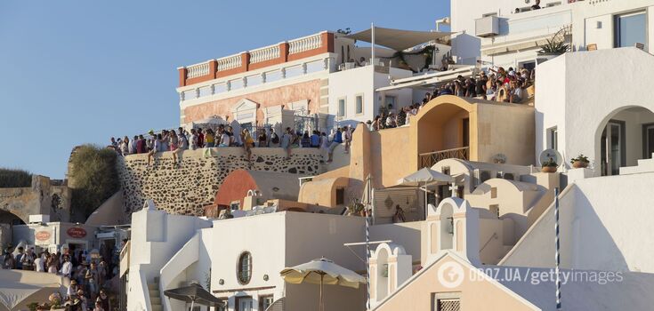 Real tourist hell: Instagrammable Greek island is facing its "worst season ever"
