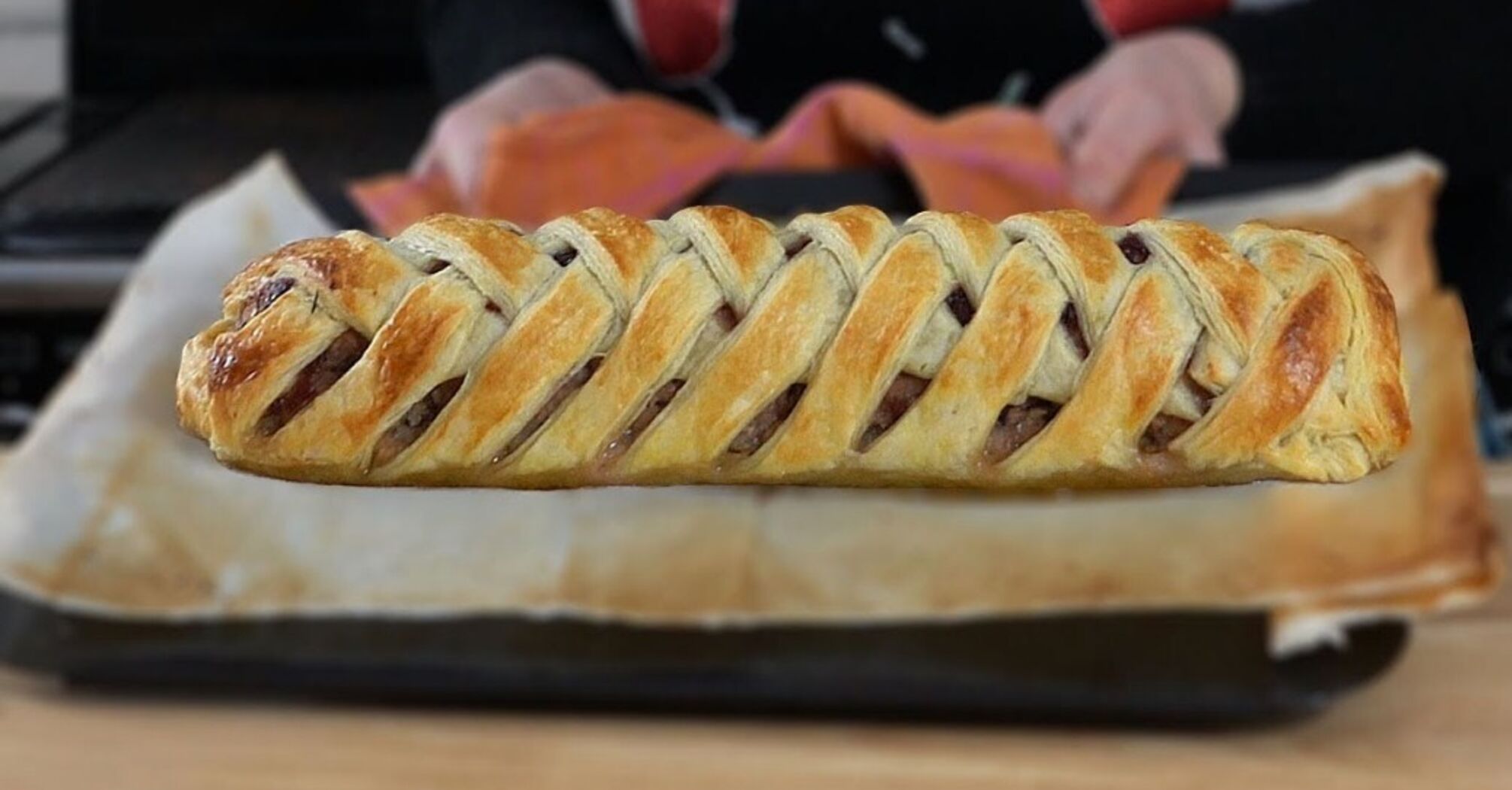 Quick pigtail pie with eggs and green onions: what to cook with