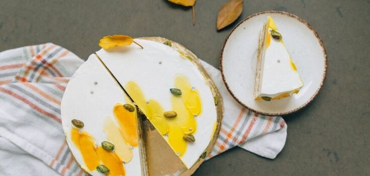 Quick no-bake Snowball cake: what to make it from