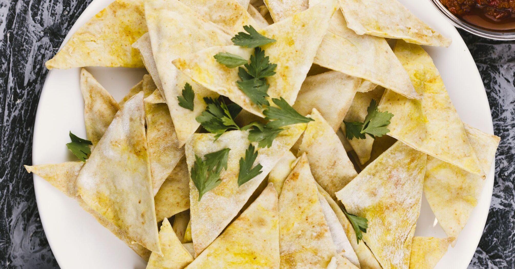 Homemade pita bread chips for those who care about their figure