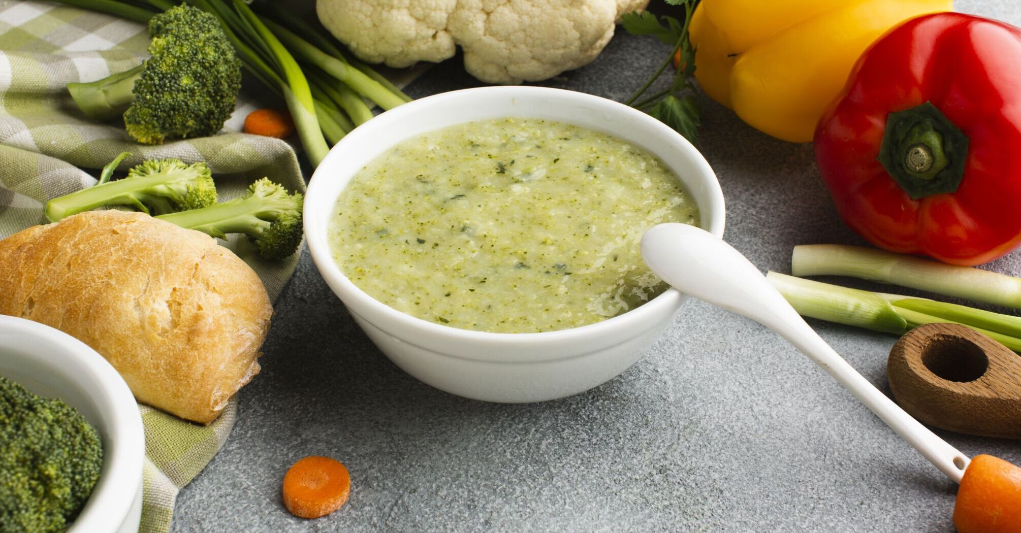 Cold green borscht: the perfect dish for hot weather