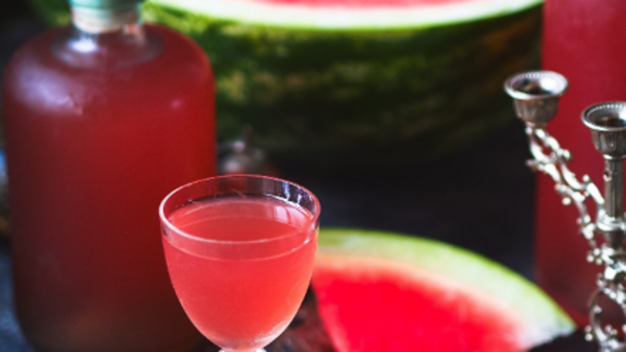 Watermelon liqueur for cocktails or as a standalone drink: how to make it at home
