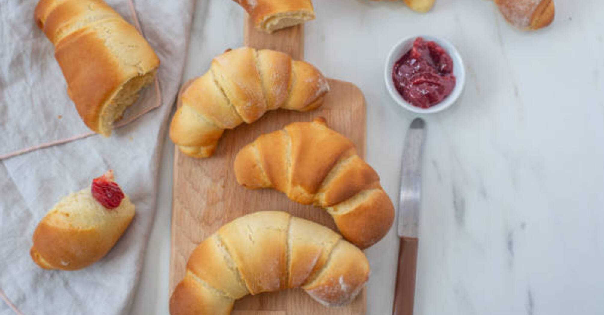 What to add to the dough for bagels to make them tender and puffy