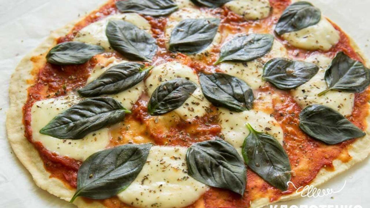 Recipe for yeast and kefir dough for perfectly thin pizza