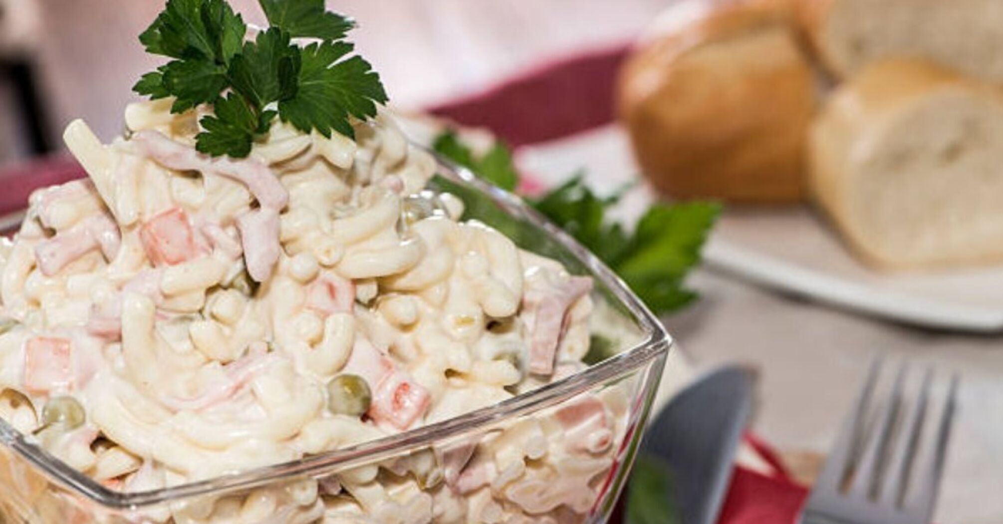 Spectacular salad in a glass: a festive 5-minute dish