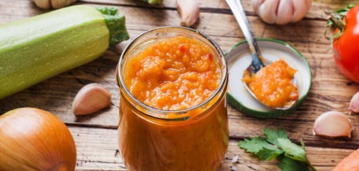 Zucchini, eggplant and pepper caviar: how to make the dish healthy