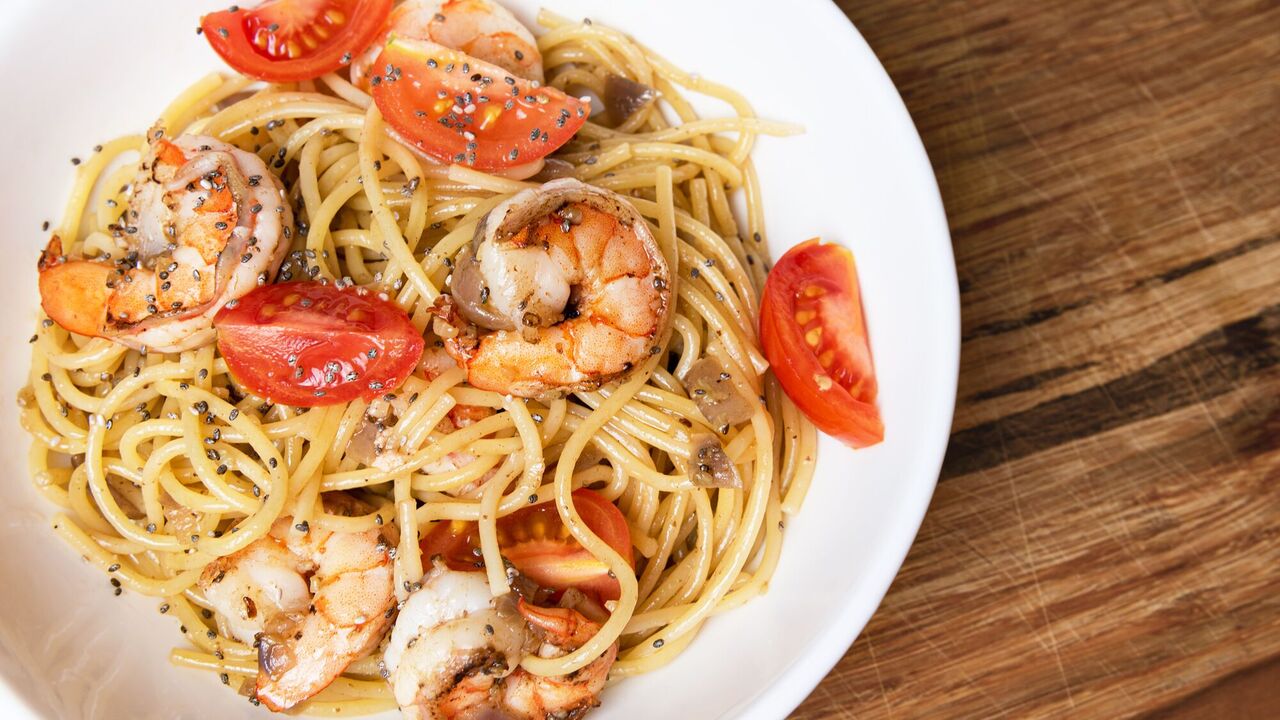 Pasta with fillet and vegetables: a recipe for a hearty dinner dish