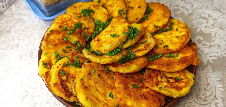 How to cook zucchini to be like syrniki: an original recipe