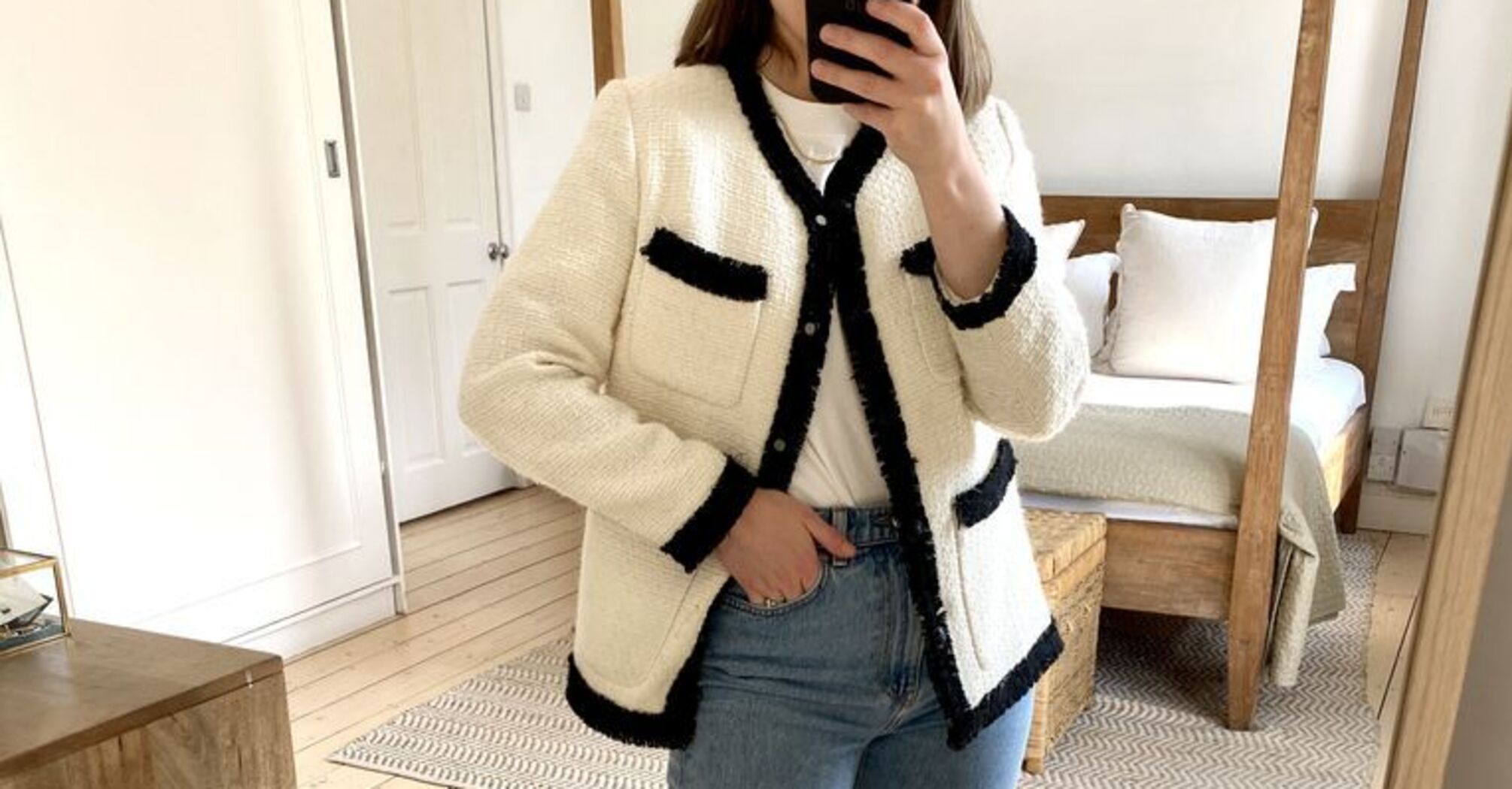 Makes any look exquisite: what should be in everyone's closet