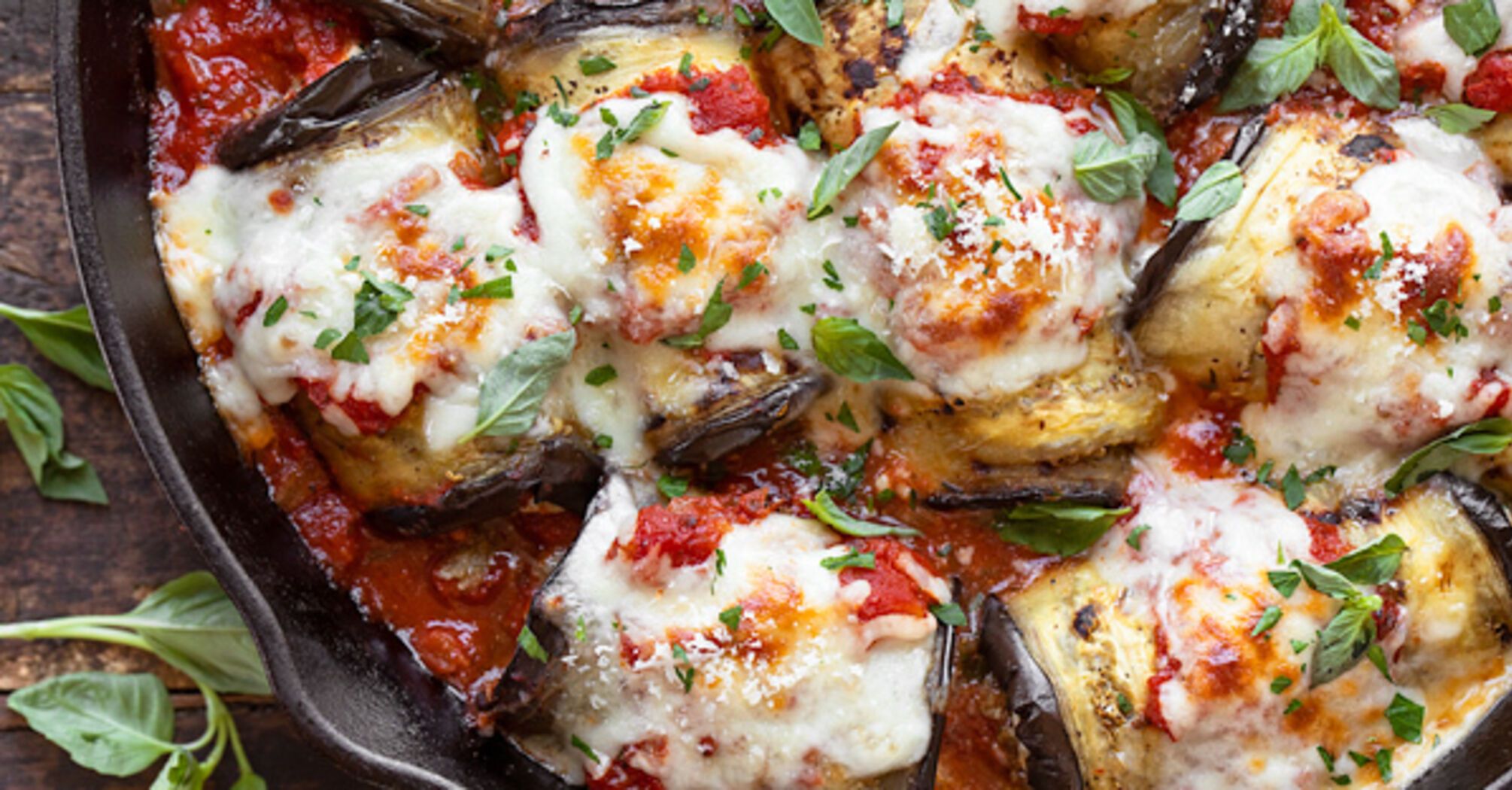 Hearty eggplant casserole for lunch: cooked very quickly