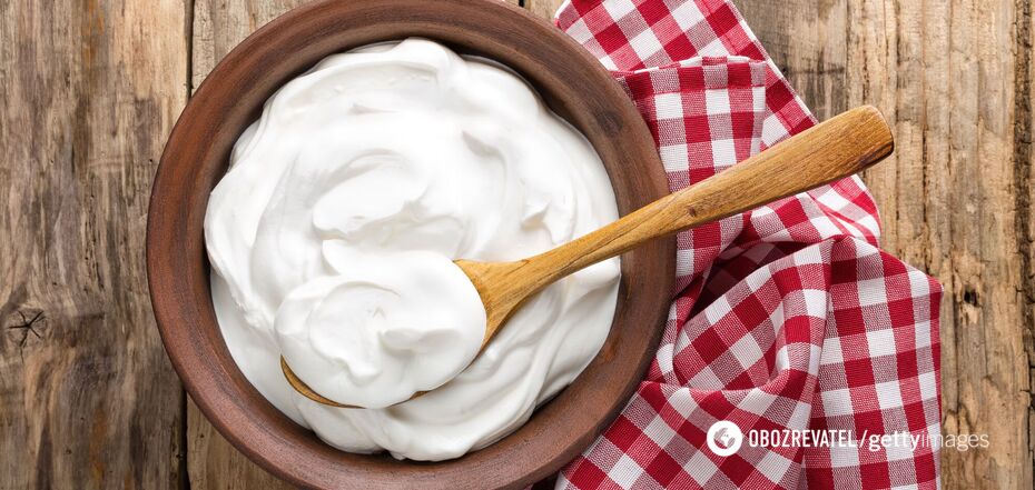 How to choose high-quality and natural sour cream