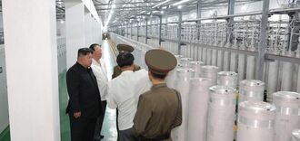 KRLD po raz pierwszy pokazuje zdjęcia z wizyty Kim Dzong Una w elektrowni atomowej