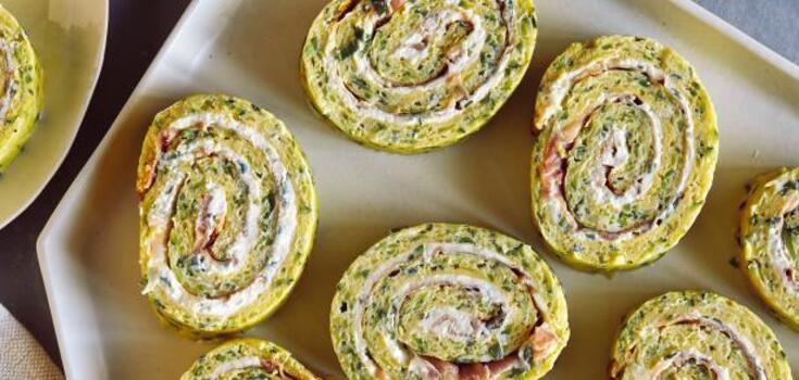 Zucchini roll with Philadelphia cheese: recipe for a delicious festive appetizer