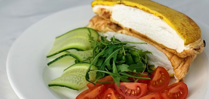 How to cook a French omelet