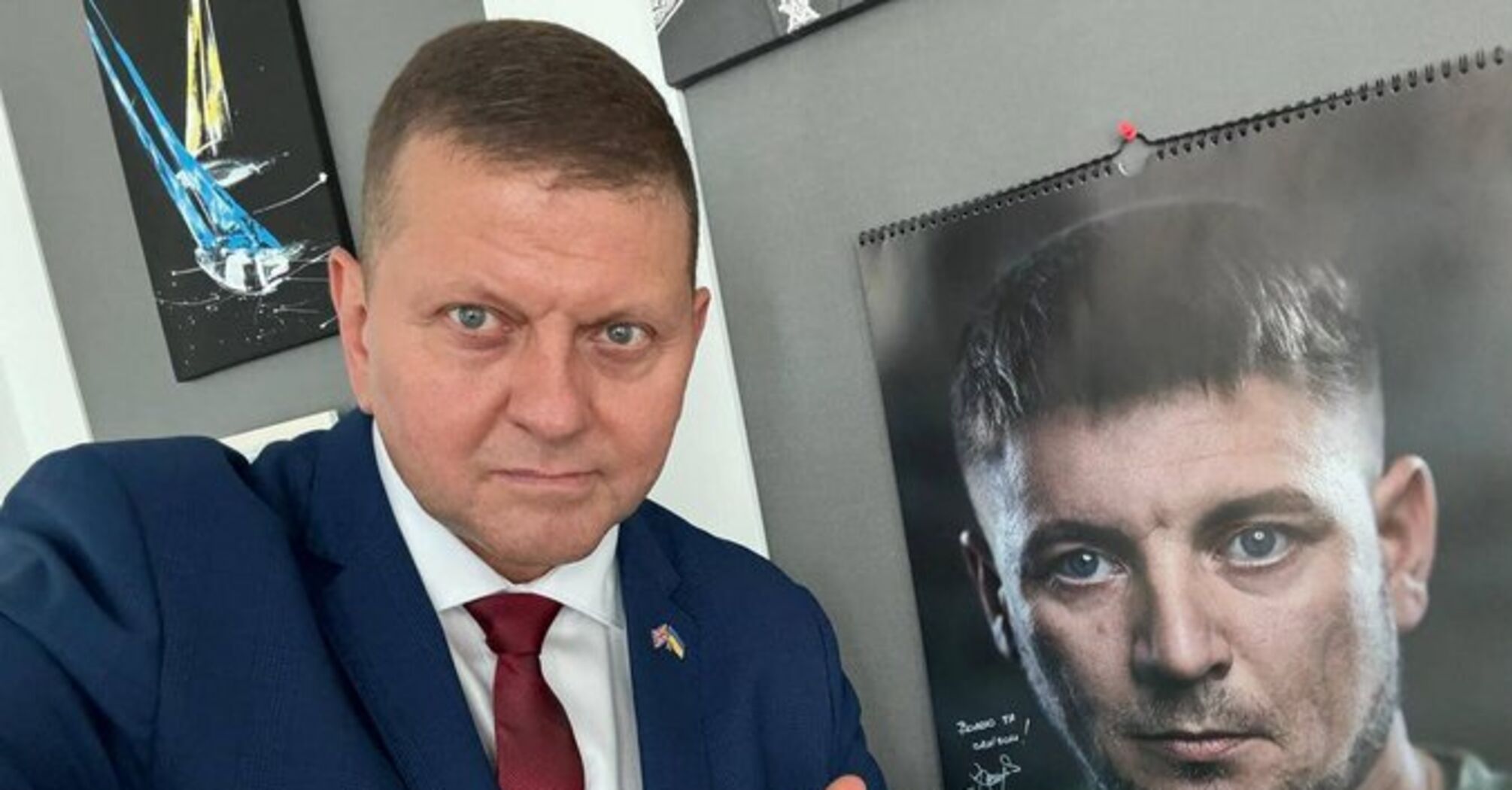 A special "sign" or a rule of protocol? Why Zaluzhnyi appeared in Kyiv and what "betrayal" was found online