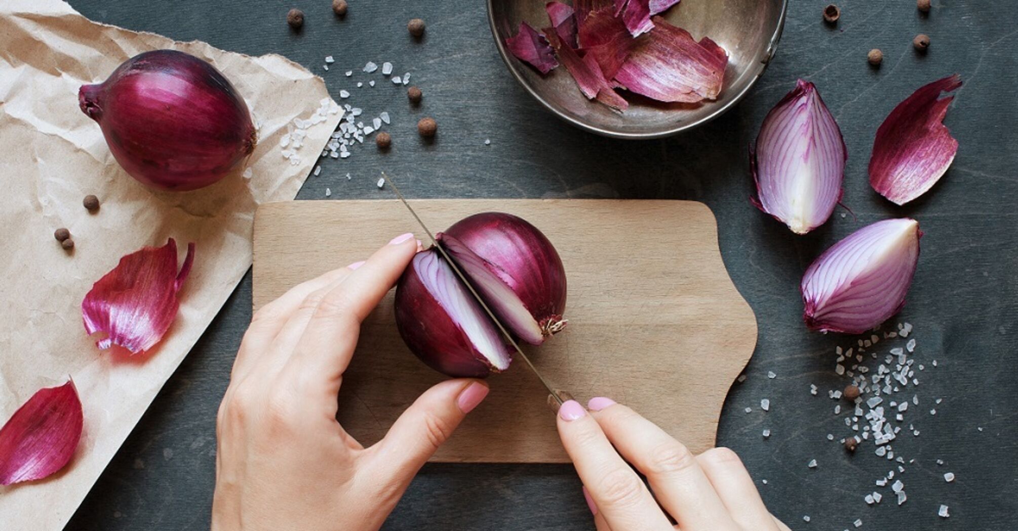 How to cut onions without tears