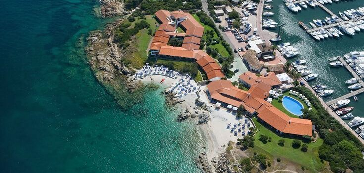 This Italian island offers tourists three free nights: what are the conditions