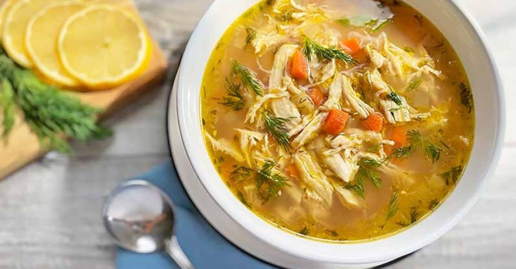 How to cook a rich broth correctly so that it is transparent and low-fat: we share the technology