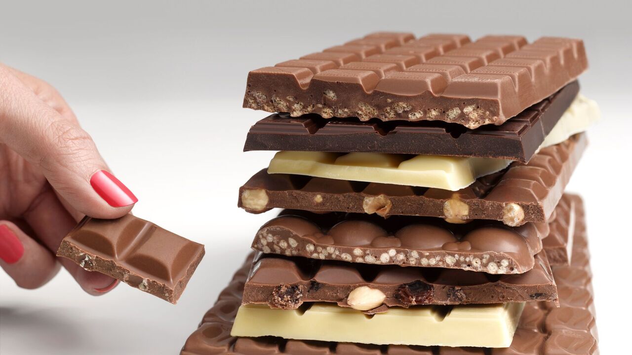 Harmful chocolate: is it okay for children and what kind