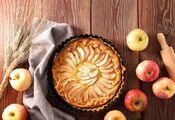 Homemade pie with apples