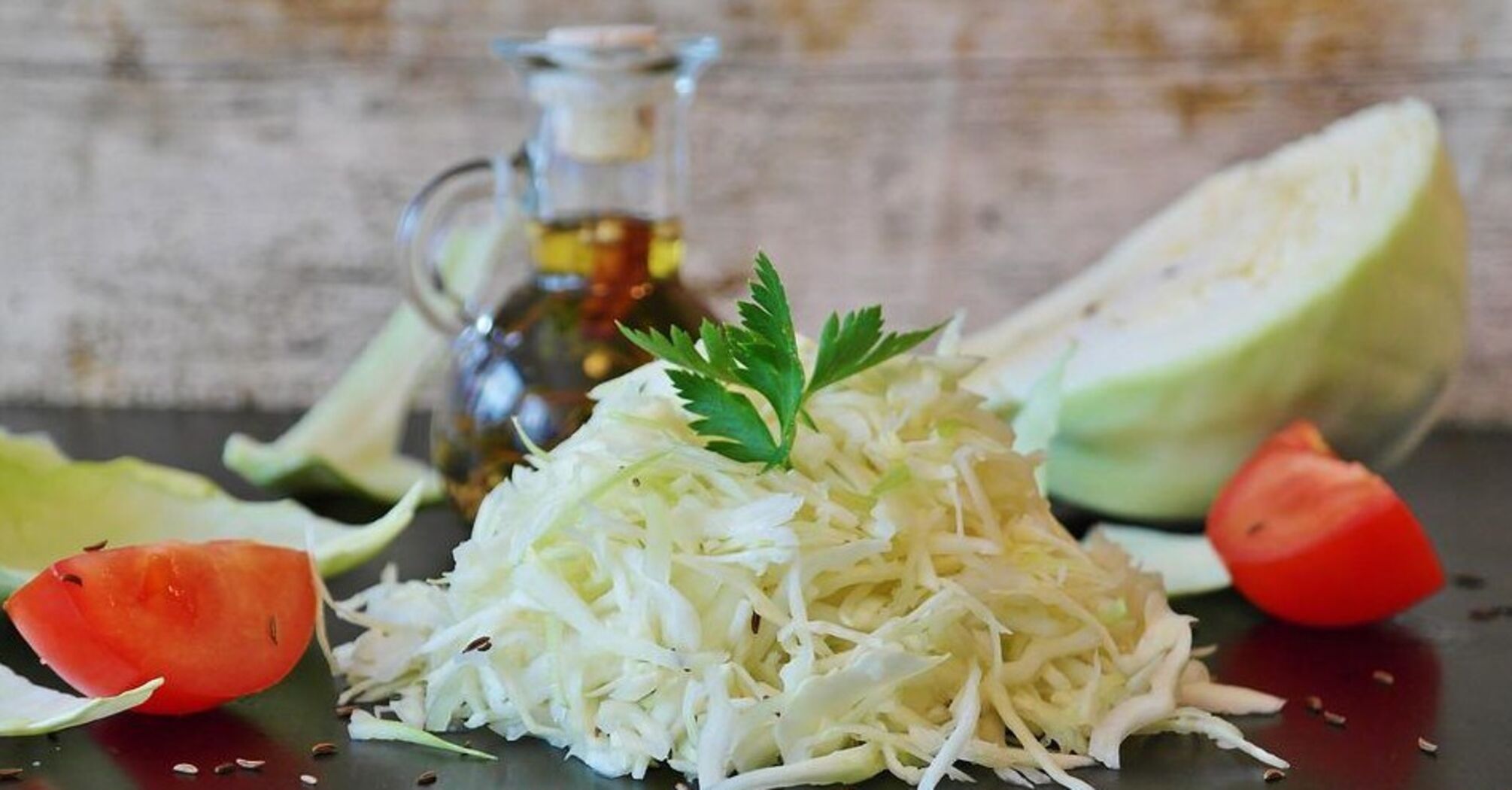 Crispy pickled cabbage in a flash: you can eat in an hour