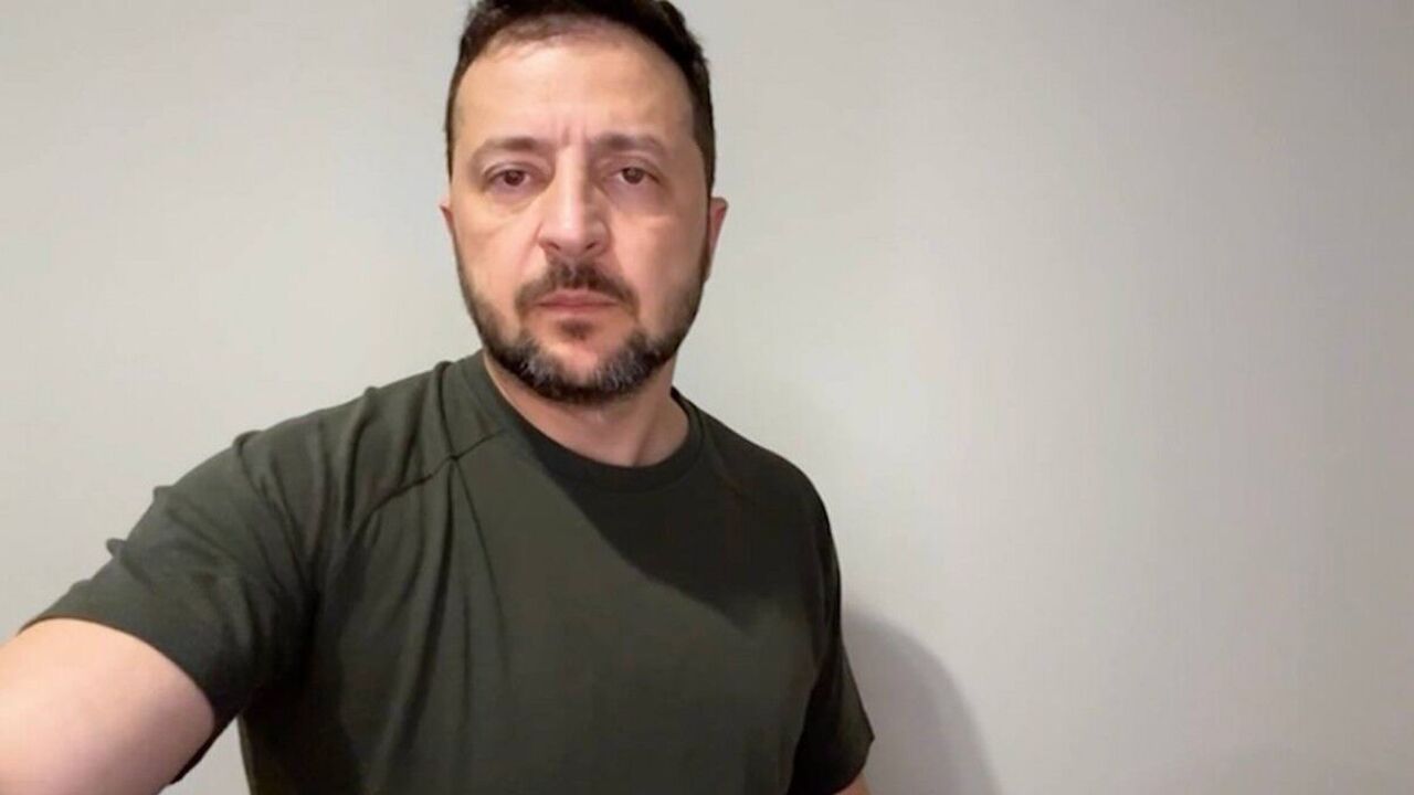 "The range should be sufficient": Zelensky explains why it is important to destroy Russian military aircraft where they are based. Video
