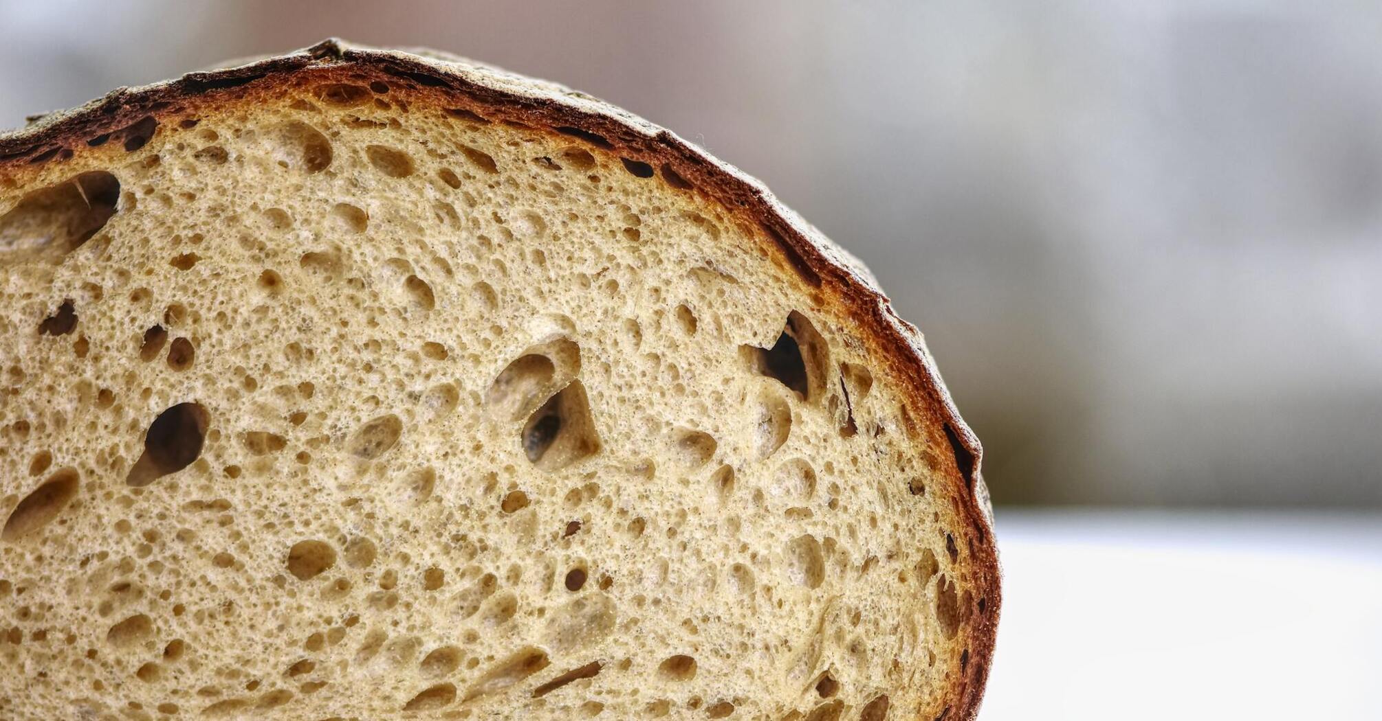 What to cook with stale bread: recipes and life hacks