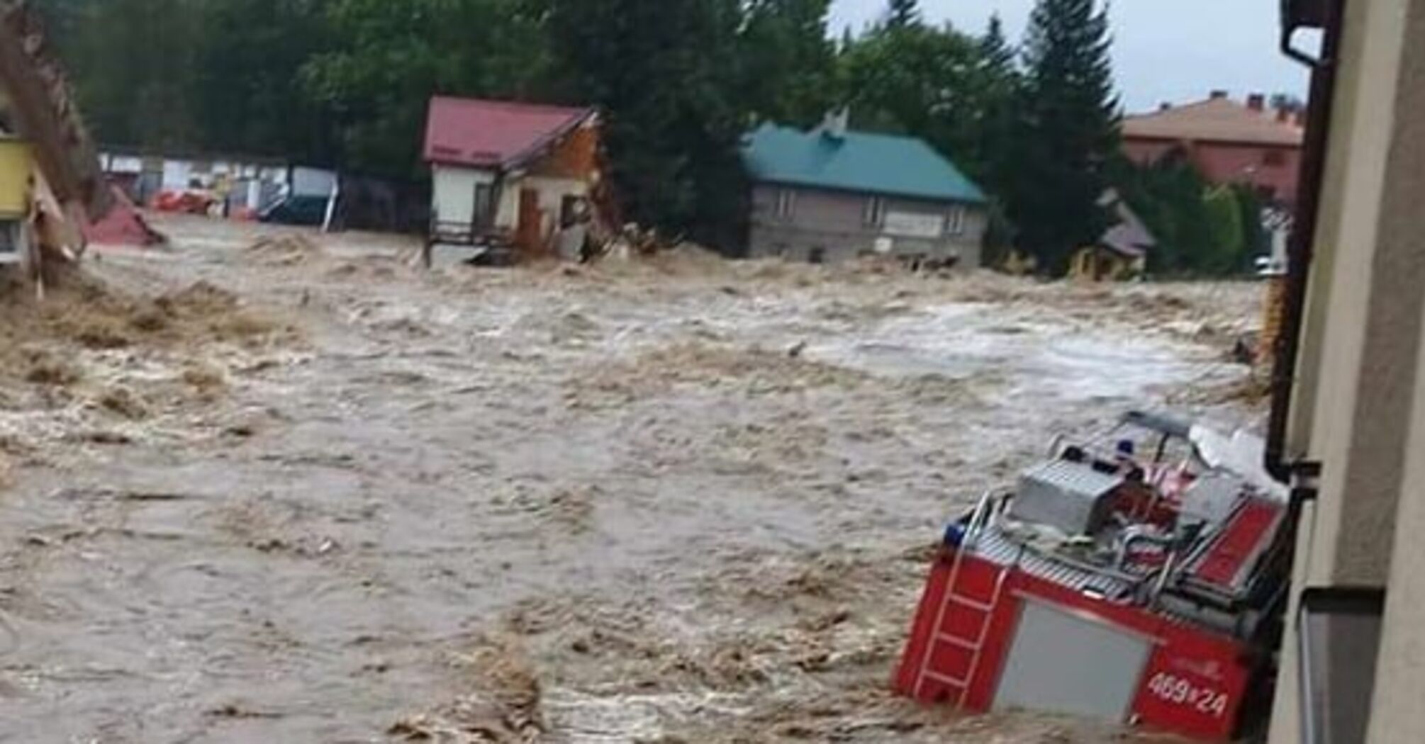 In Austria, the Czech Republic and Poland, rainfall caused a terrible flood: people died and the region was declared a natural disaster zone. Photos and video