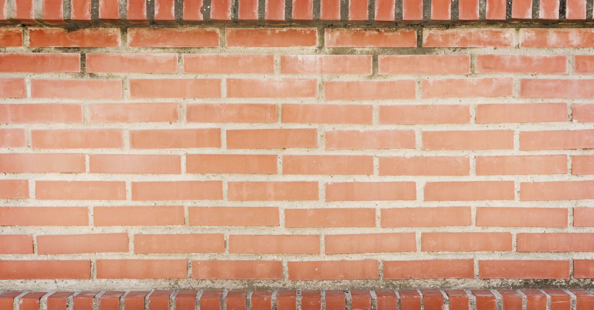 How to clean old bricks from mortar: effective ways