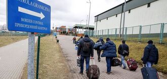 How many Ukrainians are ready to move to the US or the EU if they become citizens: survey results