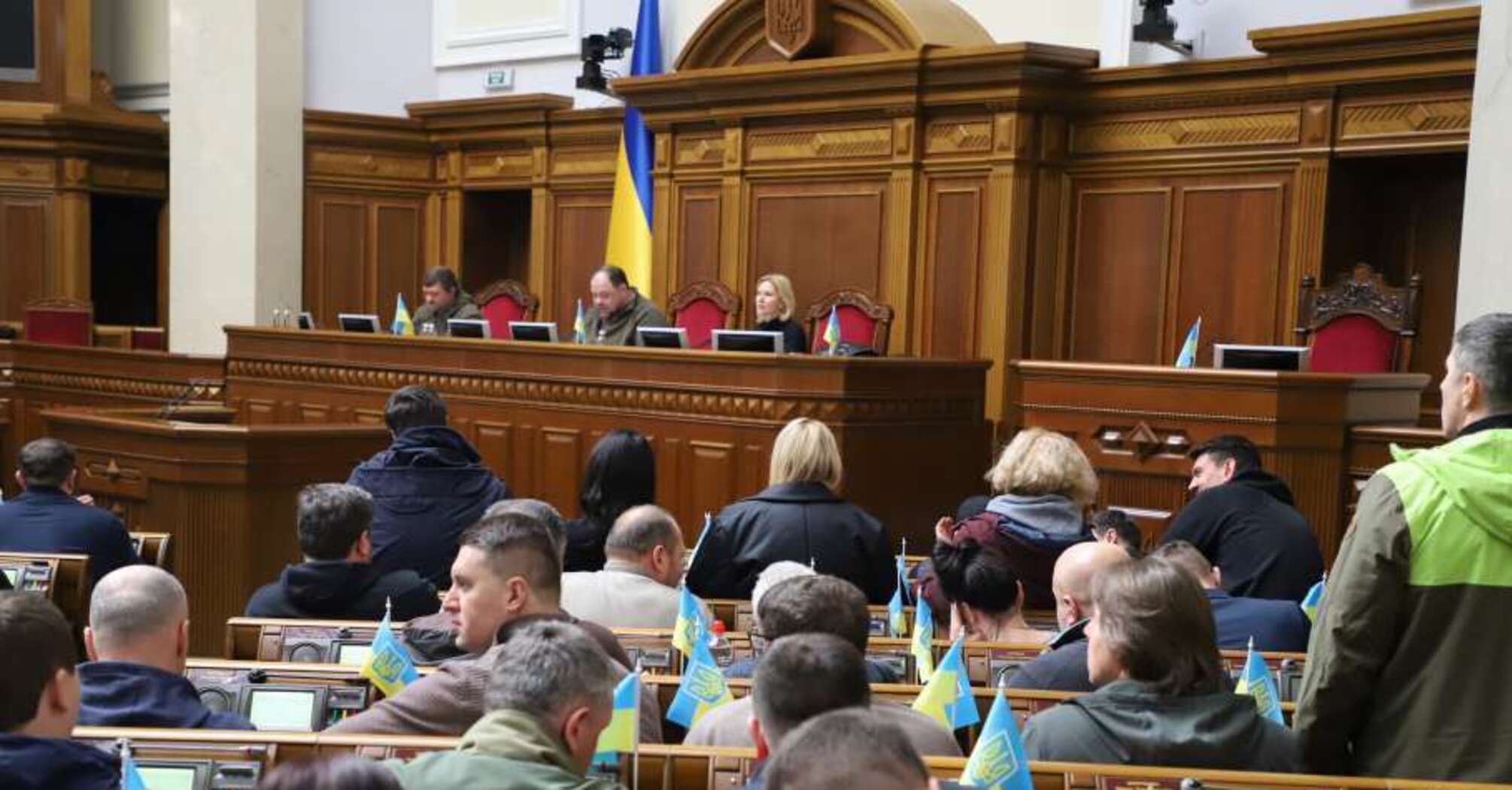 Discussions have broken out: the Rada failed to vote on the de-sovietization of hundreds of settlements. What will happen next?