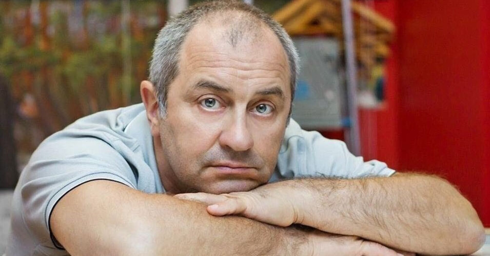 Where is Viktor Andrienko, who gave Ukrainians the "Weevil Show" and worked in Russia, today?