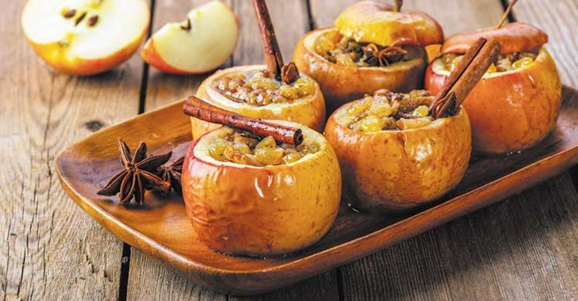 Healthy baked apples with cottage cheese and nuts: tastier than any dessert