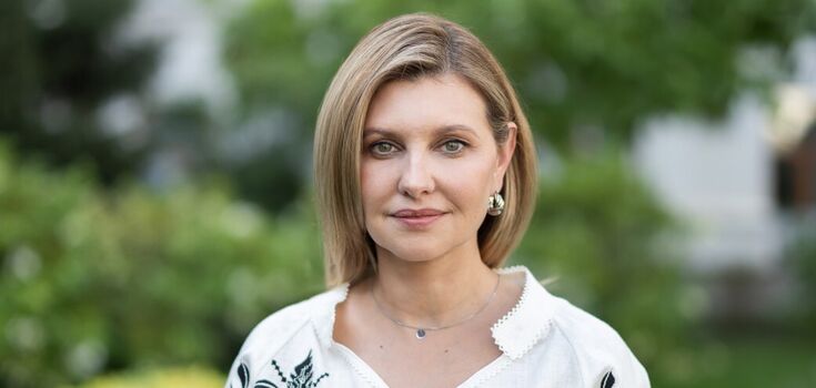 Black roses on a white canvas. Zelenska repeated last year's look with an embroidered shirt for 9,500 hryvnias
