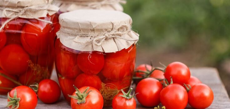 The easiest way to preserve tomatoes for the winter: a delicious marinade