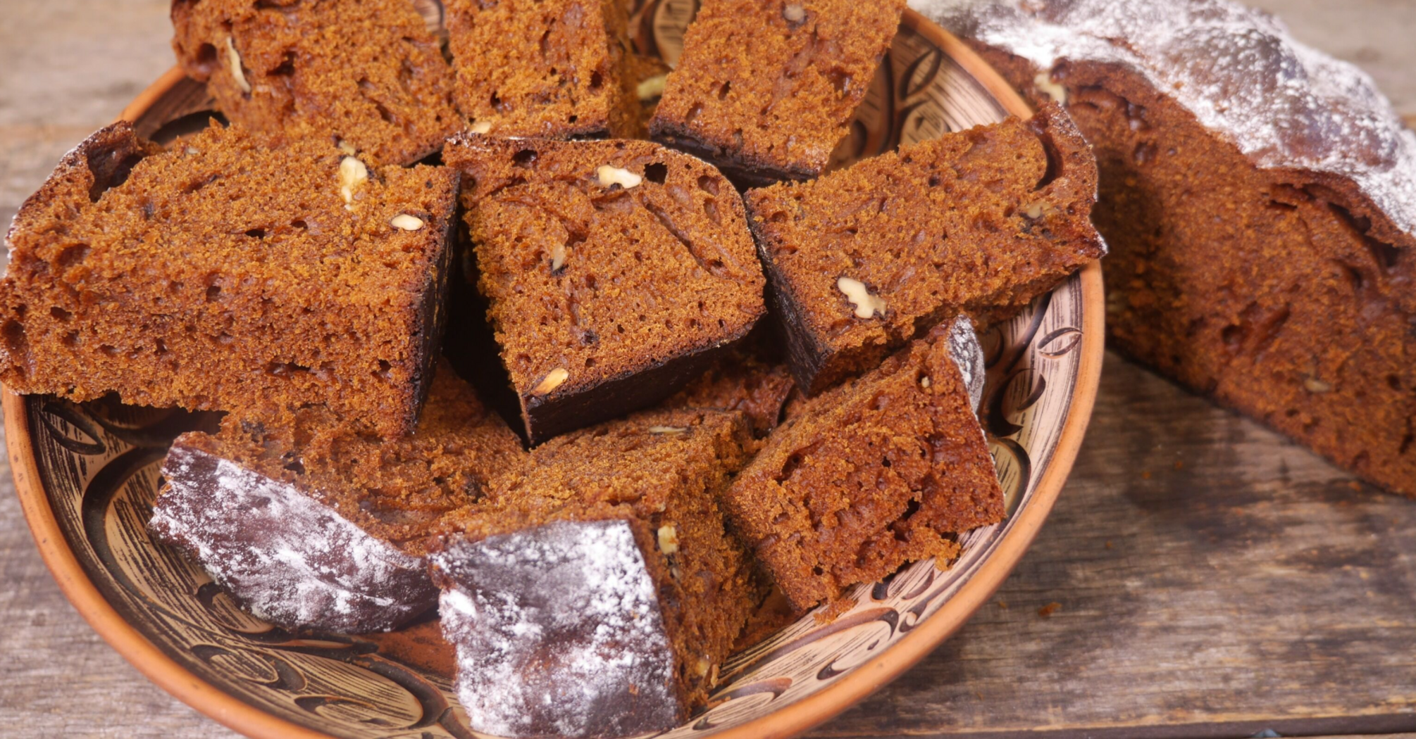 Homemade honey pie: recipe for the easiest homemade baked goods