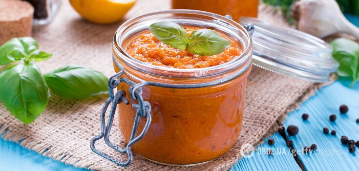 Homemade zucchini caviar