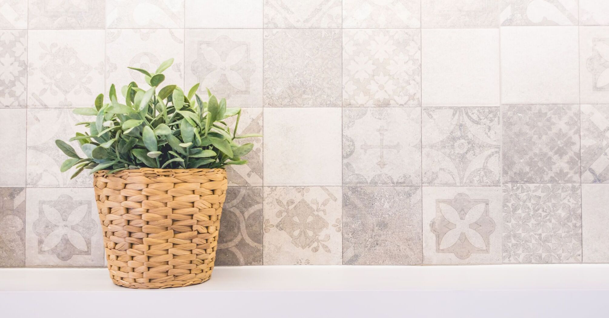 How to clean white tile joints to a shine