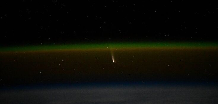 Comet Tsuchinshan-ATLAS is approaching the Earth: it will be visible to the naked eye. Photos and videos