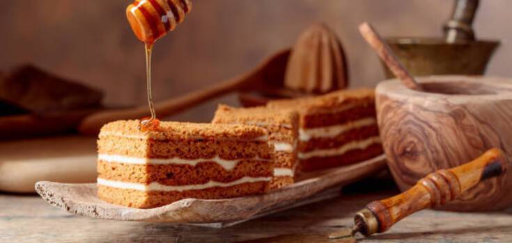 How to make fluffy cakes for Honey Cake: sharing the technology