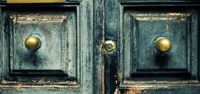 Jak przywrócić blask starym klamkom: skuteczny sposób