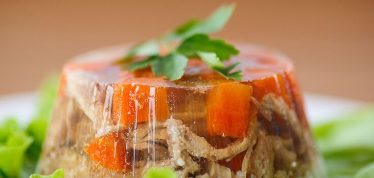 How to make a transparent and rich aspic: we share the technology