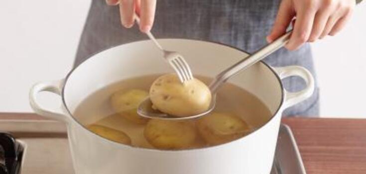 Do not throw potatoes into this water while boiling: it will turn out unpalatable