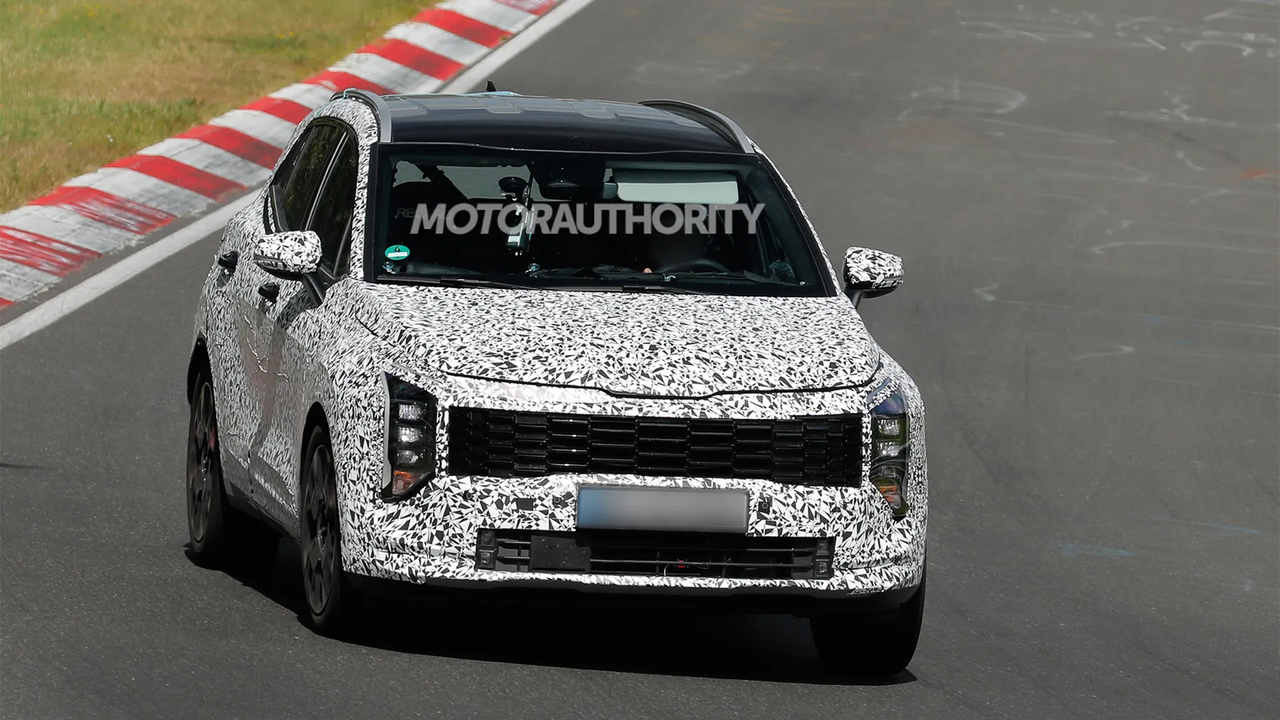 Footage of the new Kia Sportage was leaked to the network: how the car was changed