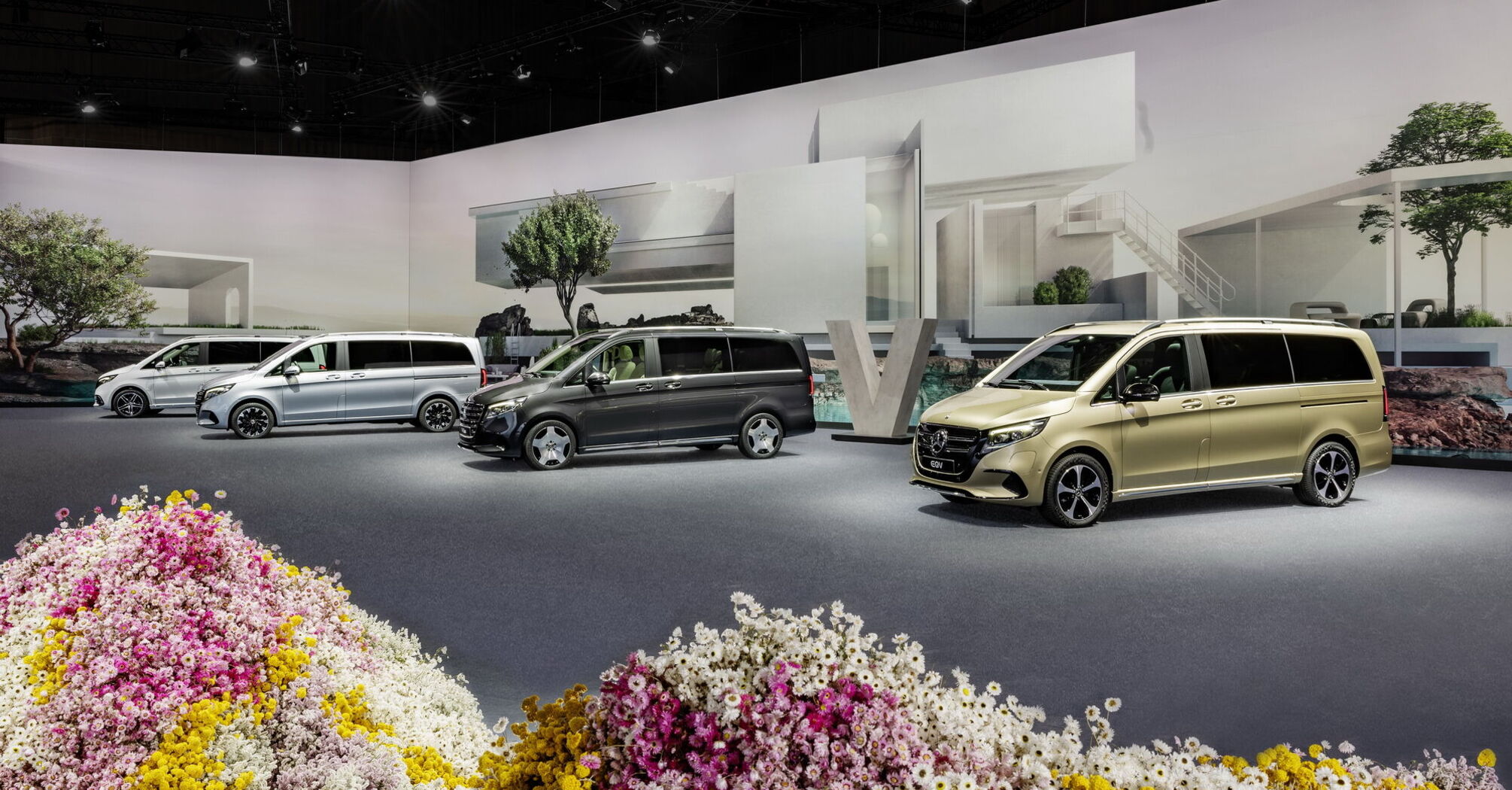 Mercedes-Benz updates the EQV, V-Class, Vito and eVito minivan families