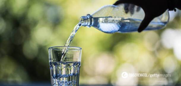 Nutritionist tells who shouldn't drink with meals